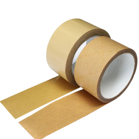 カートンシール用のガムテープ付きストライプクラフト紙テープを梱包します。